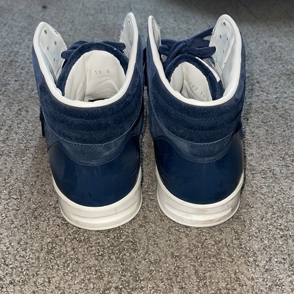 Men’s Gucci hightop sneakers. - Picture 3 of 5